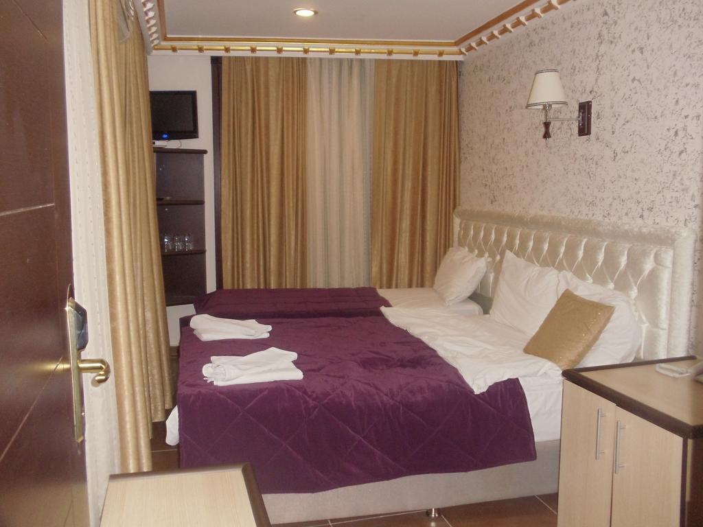 Ares Hotel Istanbul Bagian luar foto