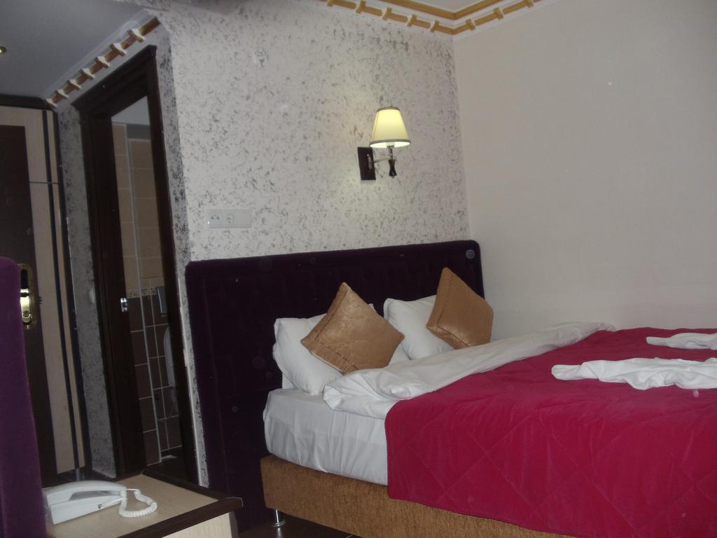 Ares Hotel Istanbul Bagian luar foto